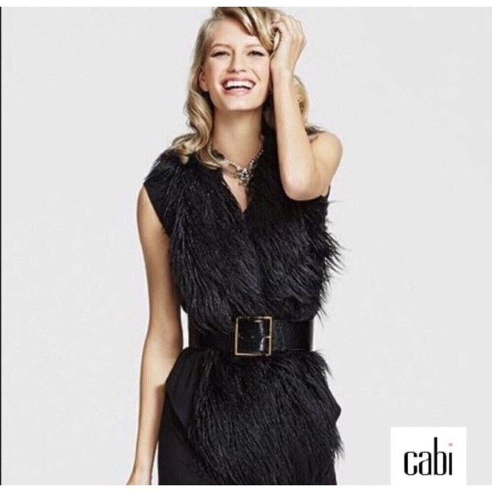 CAbi #929 Infinite Vest Black Faux Fur Open Front With Pockets! Size Small